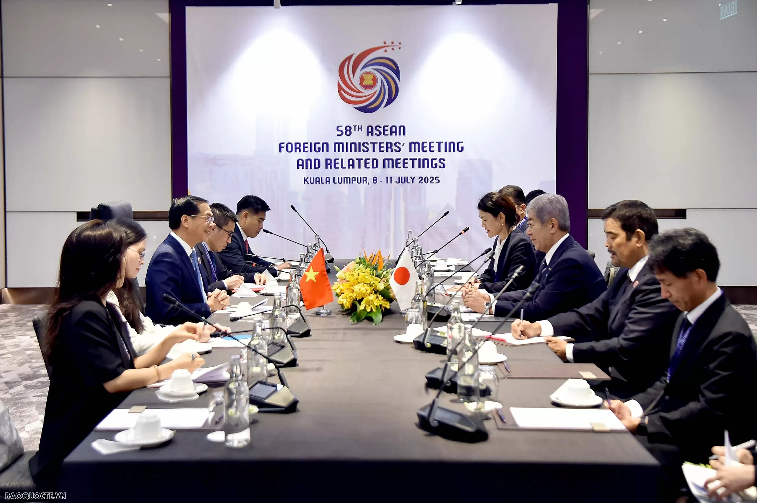 Đại sứ Nhật Bản tại ASEAN: Việt Nam sẽ đóng vai trò then chốt trong định hình tương lai khu vực Đại sứ Nhật Bản tại ASEAN: Việt Nam sẽ đóng vai trò then chốt trong định hình tương lai khu vực
