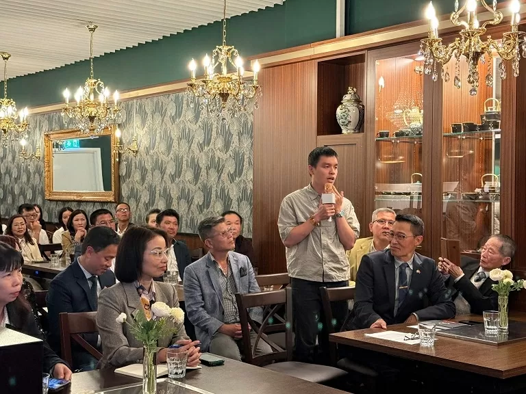 Thứ trưởng Bộ Ngoại giao Lê Thị Thu Hằng gặp gỡ, tri ân các thế hệ kiều bào tại Đan Mạch và Thụy Điển