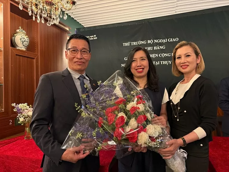 Thứ trưởng Bộ Ngoại giao Lê Thị Thu Hằng gặp gỡ, tri ân các thế hệ kiều bào tại Đan Mạch và Thụy Điển