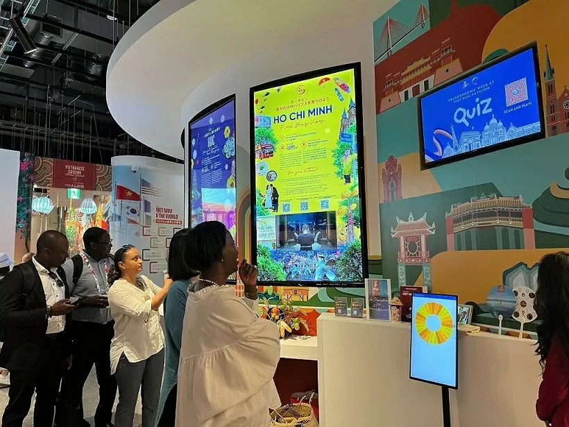 Tổng thư ký OIF ấn tượng với các hoạt động tôn vinh Pháp ngữ của Nhà triển lãm Việt Nam tại EXPO 2025 Tổng thư ký OIF ấn tượng với các hoạt động tôn vinh Pháp ngữ của Nhà triển lãm Việt Nam tại EXPO 2025