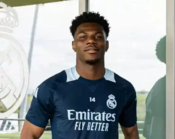 Man Utd gây sốc, chi 90 triệu Euro thương vụ Tchouameni Man Utd gây sốc, chi 90 triệu Euro thương vụ Tchouameni