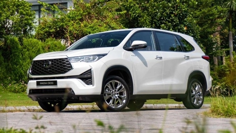 Top 5 mẫu xe hybrid bán chạy nhất tháng 6/2025: Toyota Innova Cross HEV vươn lên dẫn đầu