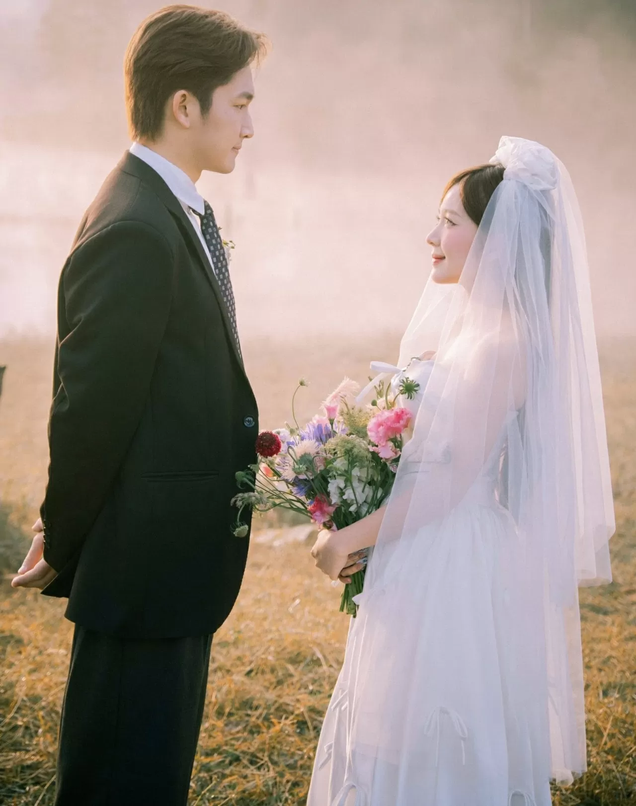 Ảnh cưới đẹp như mơ của Đình Tú - Ngọc Huyền