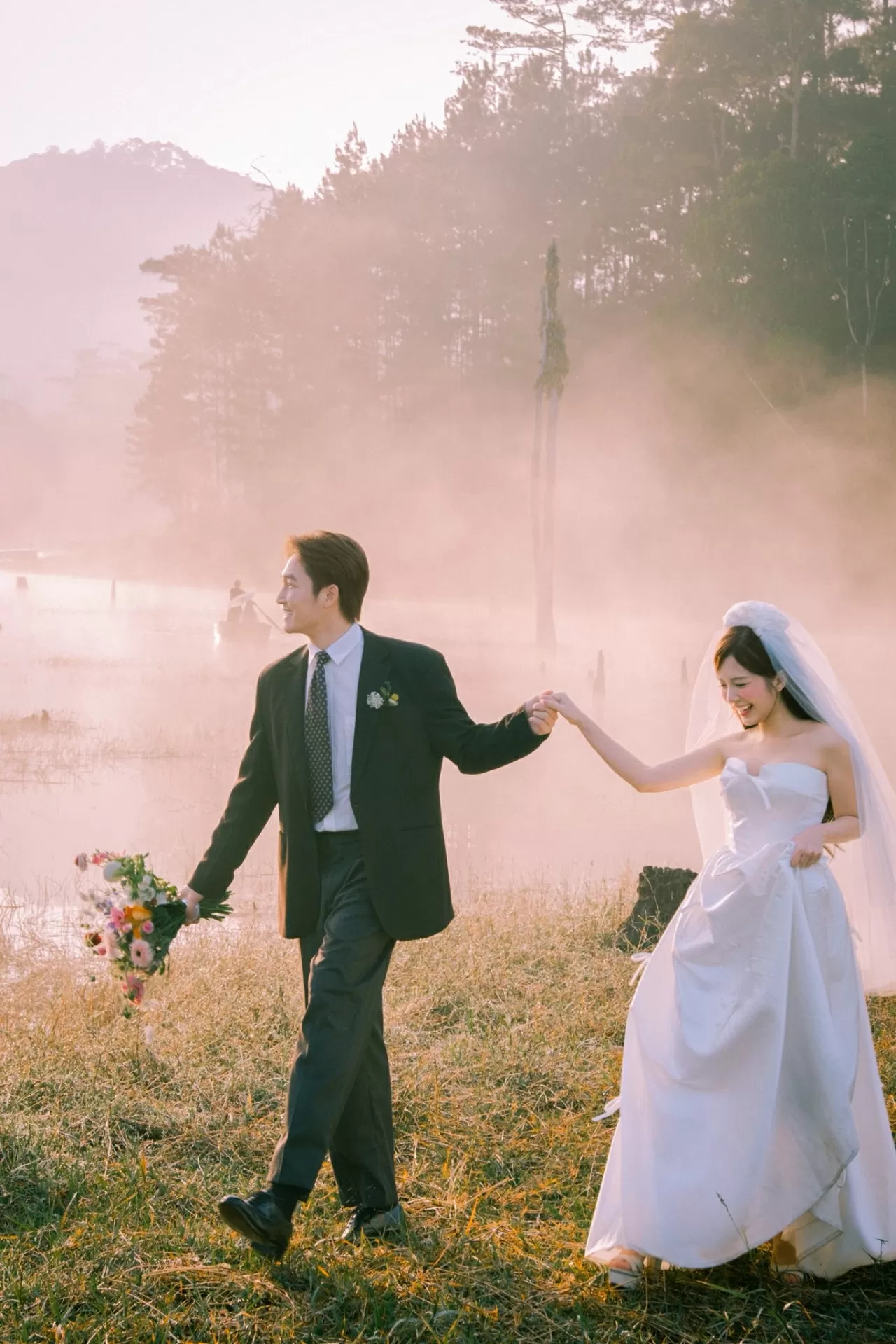 Ảnh cưới đẹp như mơ của Đình Tú - Ngọc Huyền