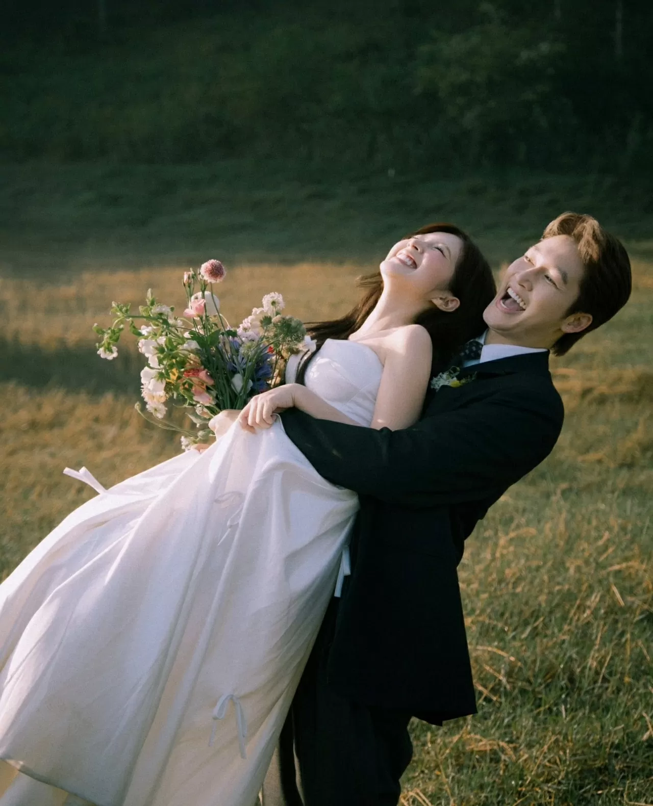 Ảnh cưới đẹp như mơ của Đình Tú - Ngọc Huyền