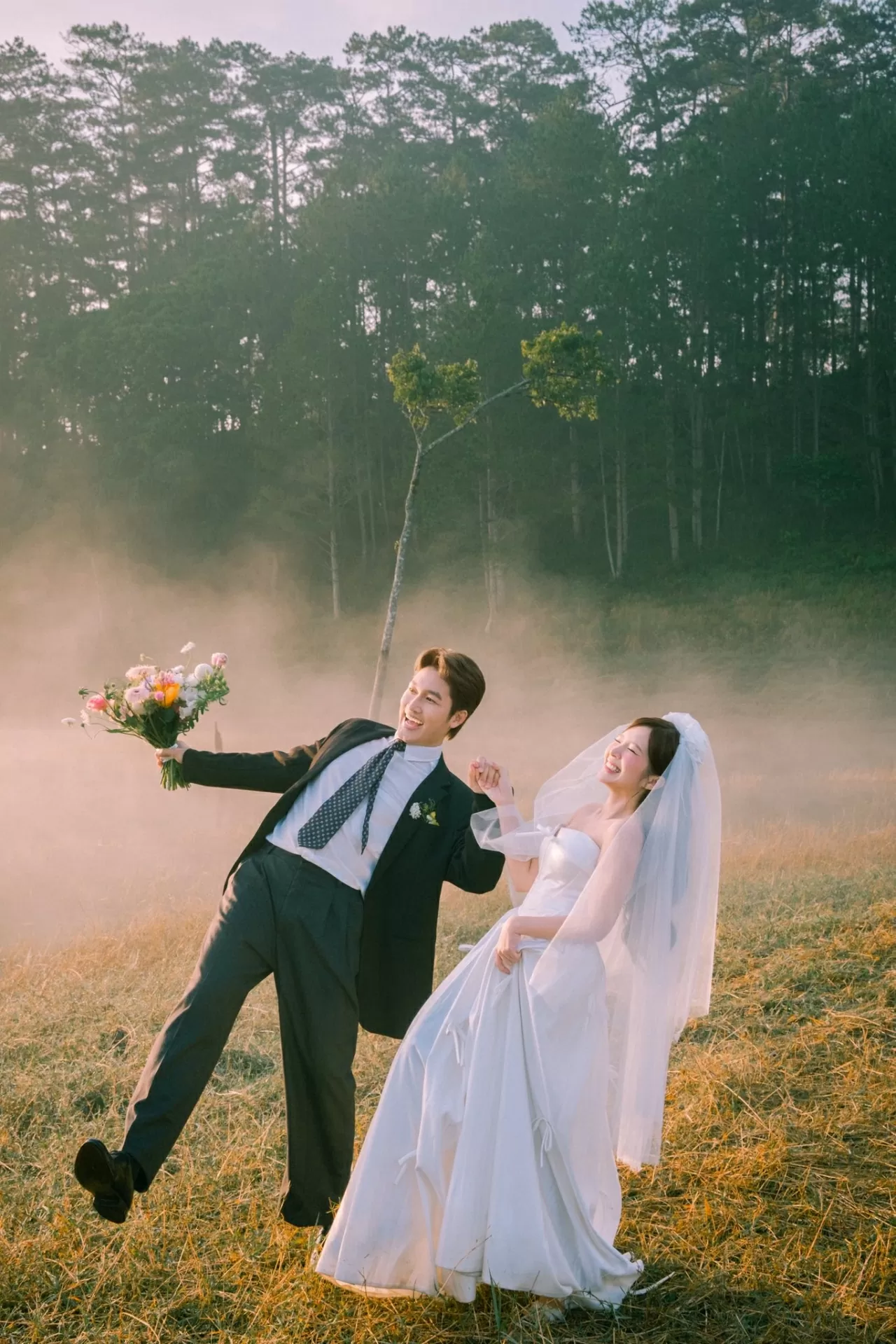 Ảnh cưới đẹp như mơ của Đình Tú - Ngọc Huyền