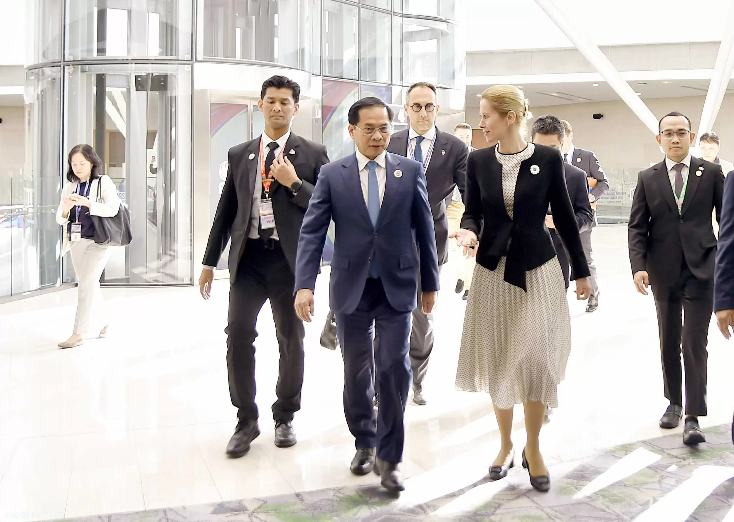 Phó Thủ tướng, Bộ trưởng Ngoại giao Bùi Thanh Sơn gặp Phó Chủ tịch Ủy ban Châu Âu bên lề Hội nghị AMM-58 Phó Thủ tướng, Bộ trưởng Ngoại giao Bùi Thanh Sơn gặp Phó Chủ tịch Ủy ban châu Âu bên lề Hội nghị AMM-58