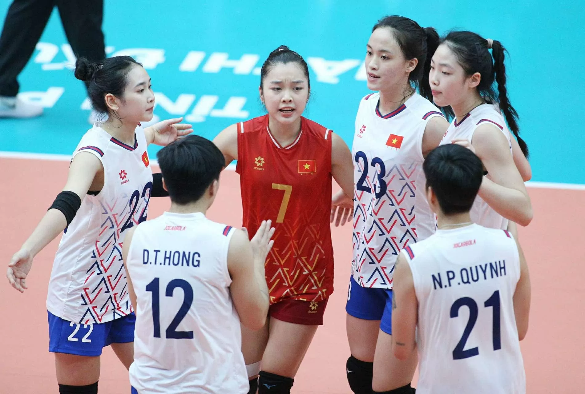 Ngây ngất vẻ đẹp của hotgirl bóng chuyền Hà Kiều Vy