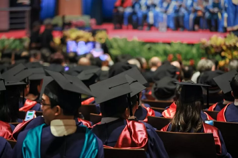 Thị trường việc làm ảm đạm tại trung tâm ngân hàng, tài chính khiến cuộc cạnh tranh trở nên khốc liệt hơn đối với sinh viên ngành tài chính. Ảnh: The Straits Times Thị trường việc làm ảm đạm tại trung tâm ngân hàng, tài chính khiến cuộc cạnh tranh trở nên khốc liệt hơn đối với sinh viên ngành tài chính. Ảnh: The Straits Times