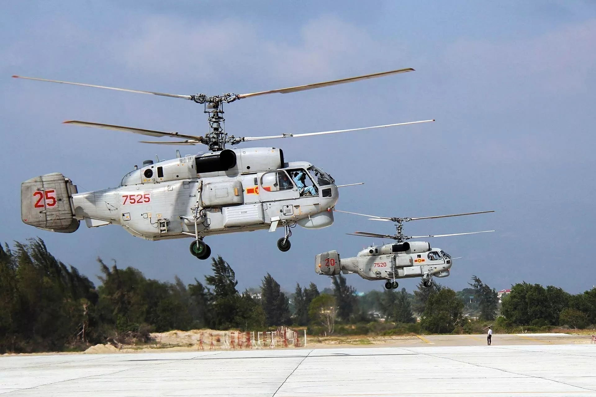 Chuẩn bị tốt huấn luyện bay diễu binh Quốc khánh