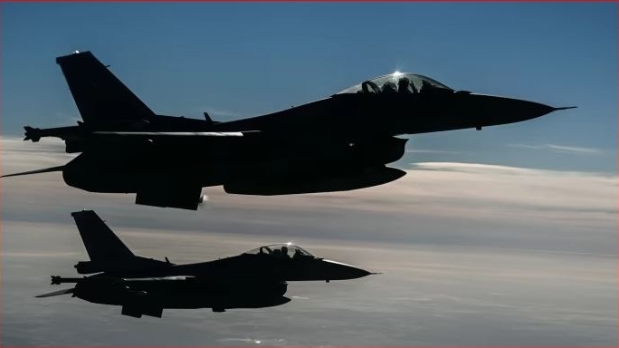 ba lan kich hoat may bay chien dau giua luc nga tang cuong tan cong ukraine trieu tien khang dinh ung ho moscow vo dieu kien