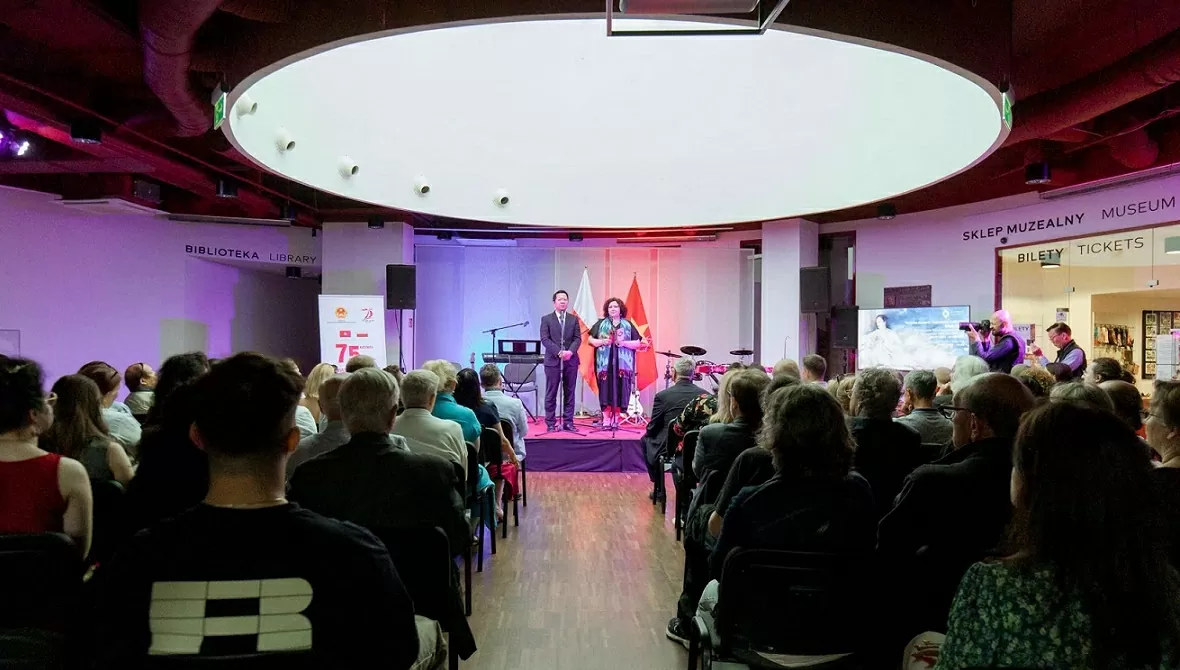 Đại sứ quán Việt Nam tại Ba Lan