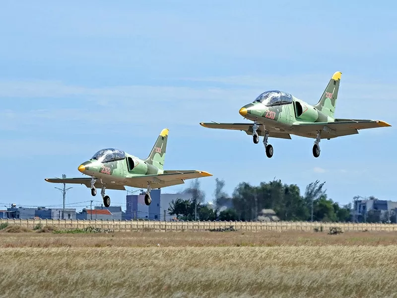 Máy bay L-39NG luyện tập tại sân bay Tuy Hòa, sẵn sàng cho nhiệm vụ bay chào mừng kỷ niệm 80 năm Quốc khánh. Ảnh: Quân chủng Phòng không - Không quân