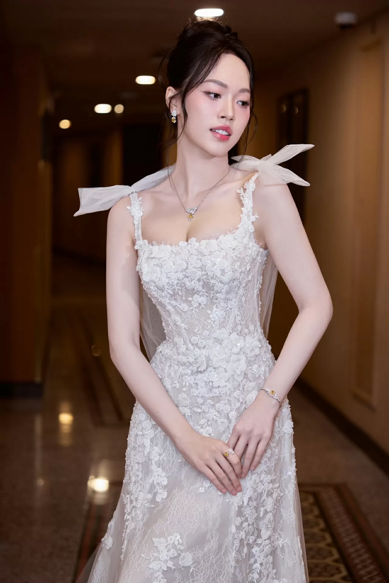 Á hậu Trịnh Thùy Linh Á hậu Trịnh Thùy Linh