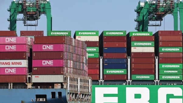 Điểm tin thế giới sáng 23/7: Trung Quốc mong Mỹ giảm hiểu lầm, Triều Tiên đóng tàu khu trục 5.000 tấn, Tổng thống Trump muốn né xung đột Ukraine?