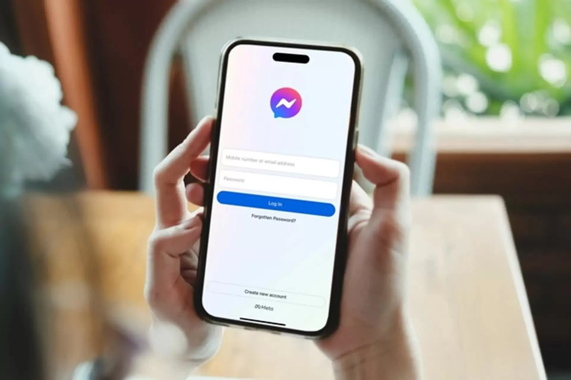 Cách ghim đoạn chat Messenger trên iPhone nhanh chóng.