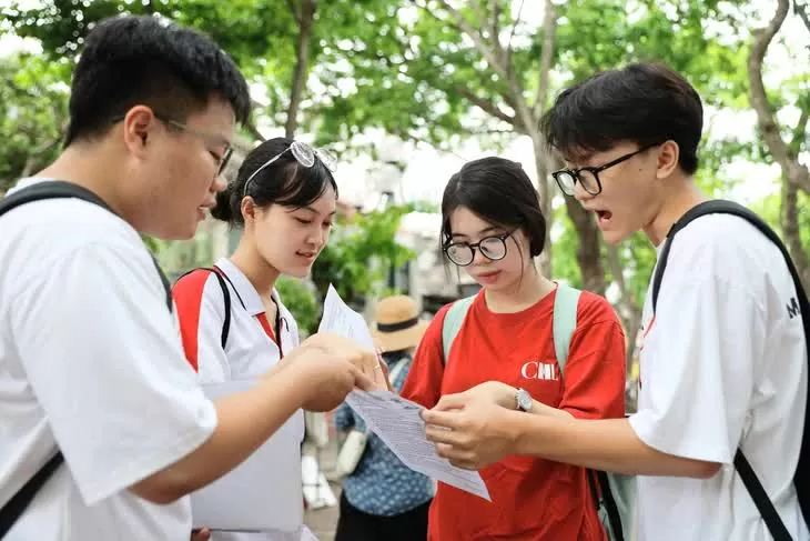 Tiến sĩ Đại học Anh quốc Việt Nam: Đề thi tiếng Anh THPT năm nay tập trung nhiều vào các kỹ năng học thuật Tiến sĩ Đại học Anh quốc Việt Nam: Đề thi tiếng Anh THPT năm nay tập trung nhiều vào các kỹ năng học thuật