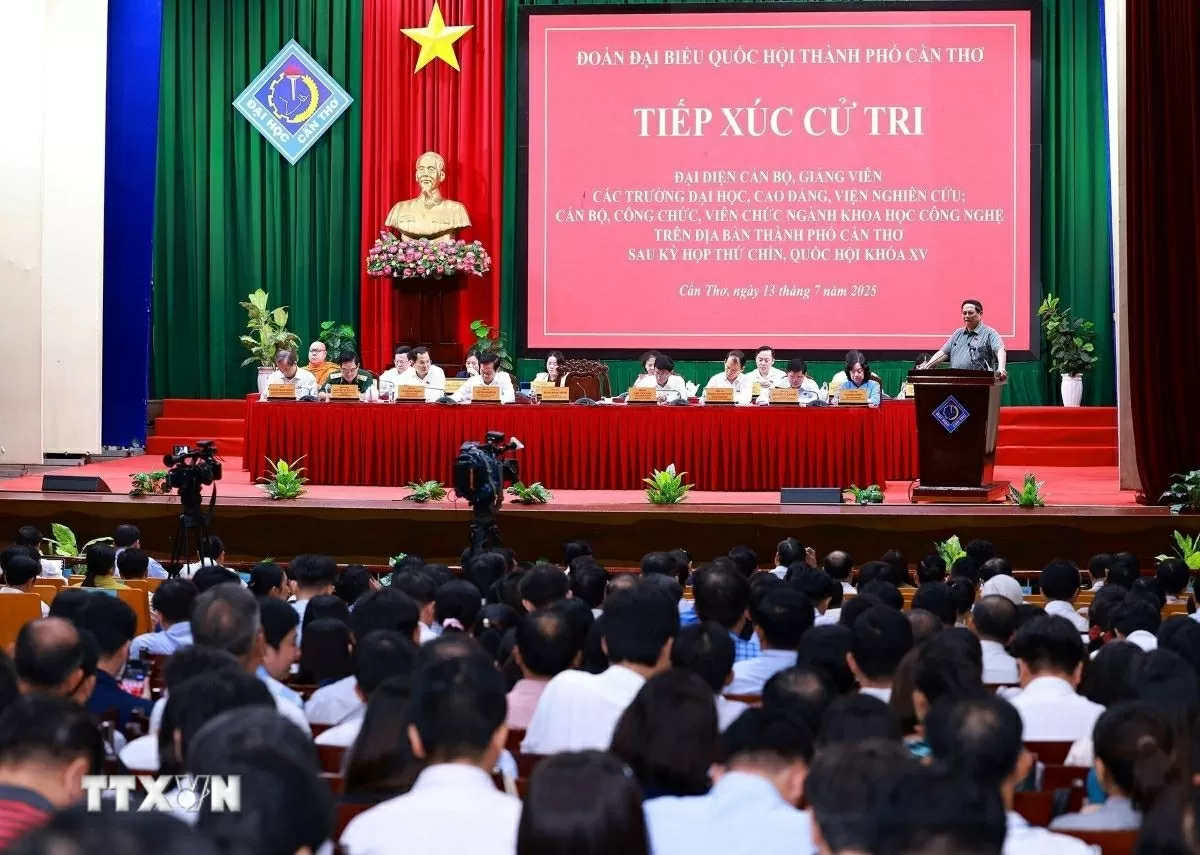 Thủ tướng Phạm Minh Chính phát biểu tại buổi tiếp xúc cử tri thành phố Cần Thơ sau Kỳ họp thứ 9, Quốc hội khoá XV. (Nguồn: TTXVN)