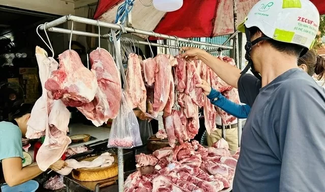 Giá heo hơi hôm nay 14/7: