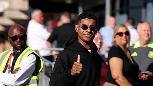 Quyết đến Barcelona, Rashford từ chối đề nghị hậu hĩnh