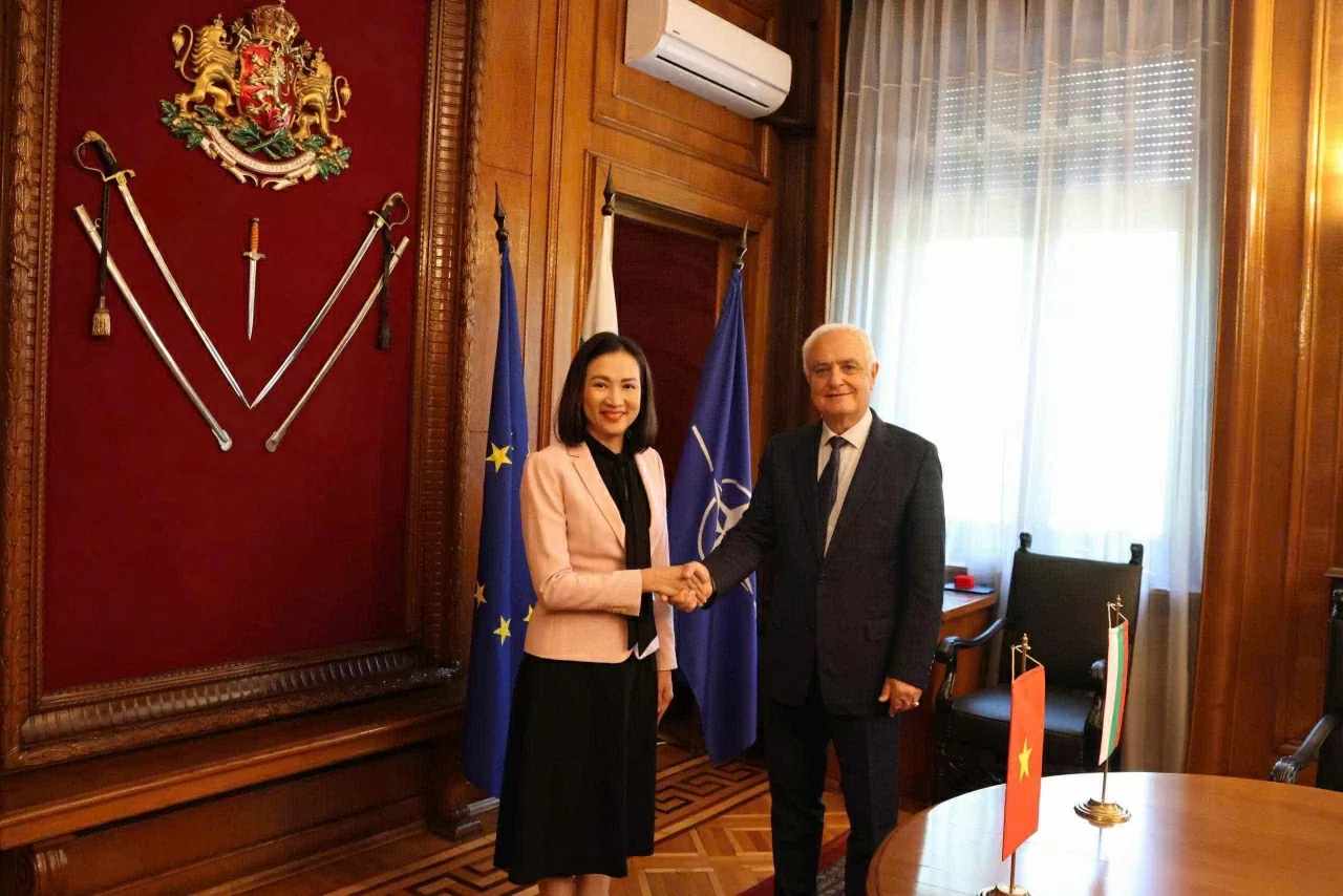Việt Nam và Bulgaria tăng cường giao lưu, trao đổi kinh nghiệm trong lĩnh vực quốc phòng