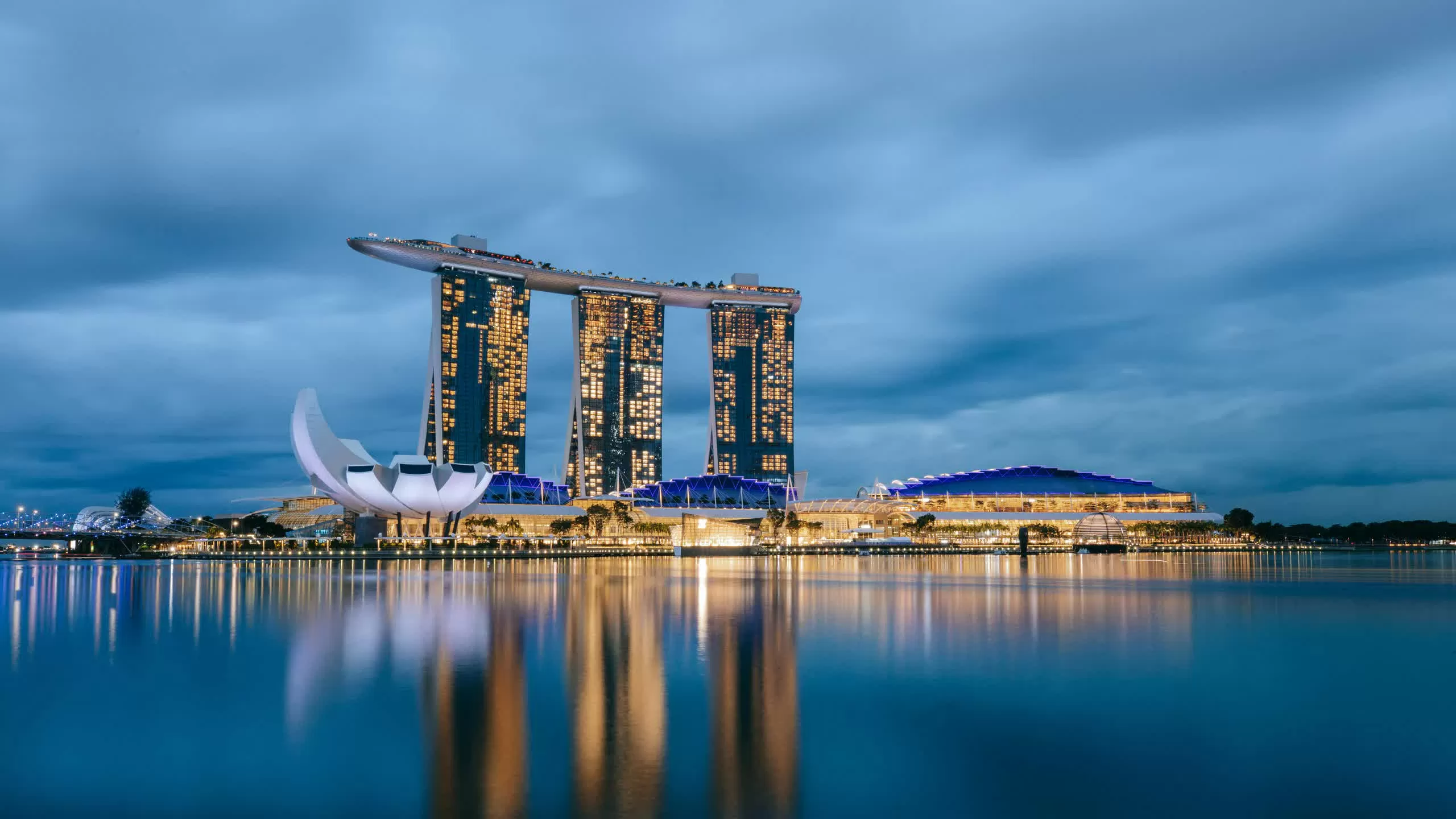 Ngân hàng OCBC (Singapore) tin tưởng rằng, tăng trưởng cả năm 2025 của nước này có thể đạt trên 2%. (Nguồn: Expedia)