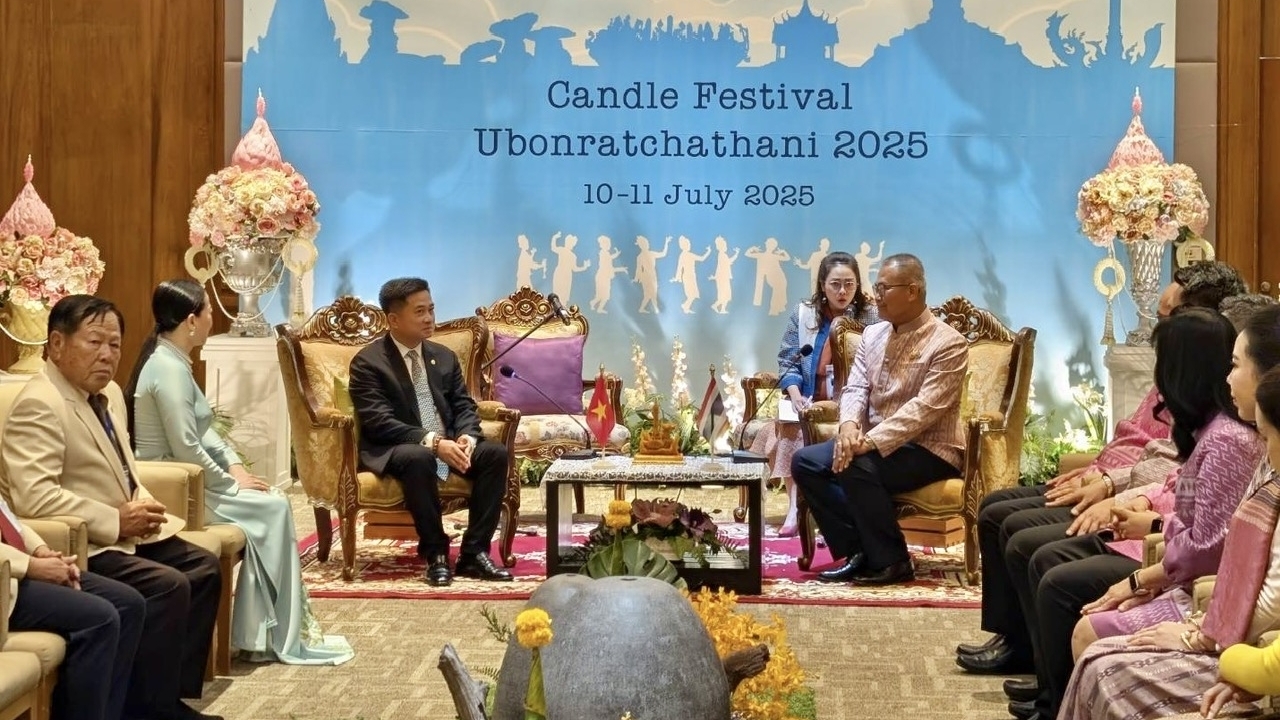 Đẩy mạnh hợp tác địa phương, giao lưu văn hóa Việt Nam-Thái Lan tại Ubon Ratchathani