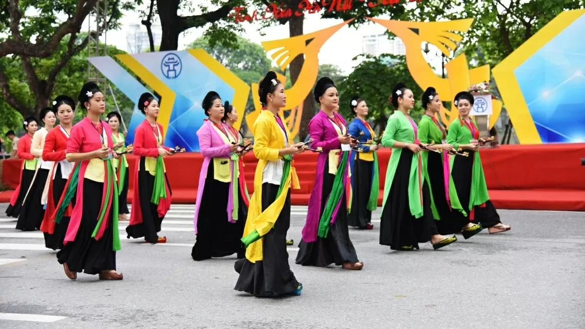 Từ bản sắc đến sáng tạo: Con đường hội nhập mềm của Việt Nam Từ bản sắc đến sáng tạo: Con đường hội nhập mềm của Việt Nam
