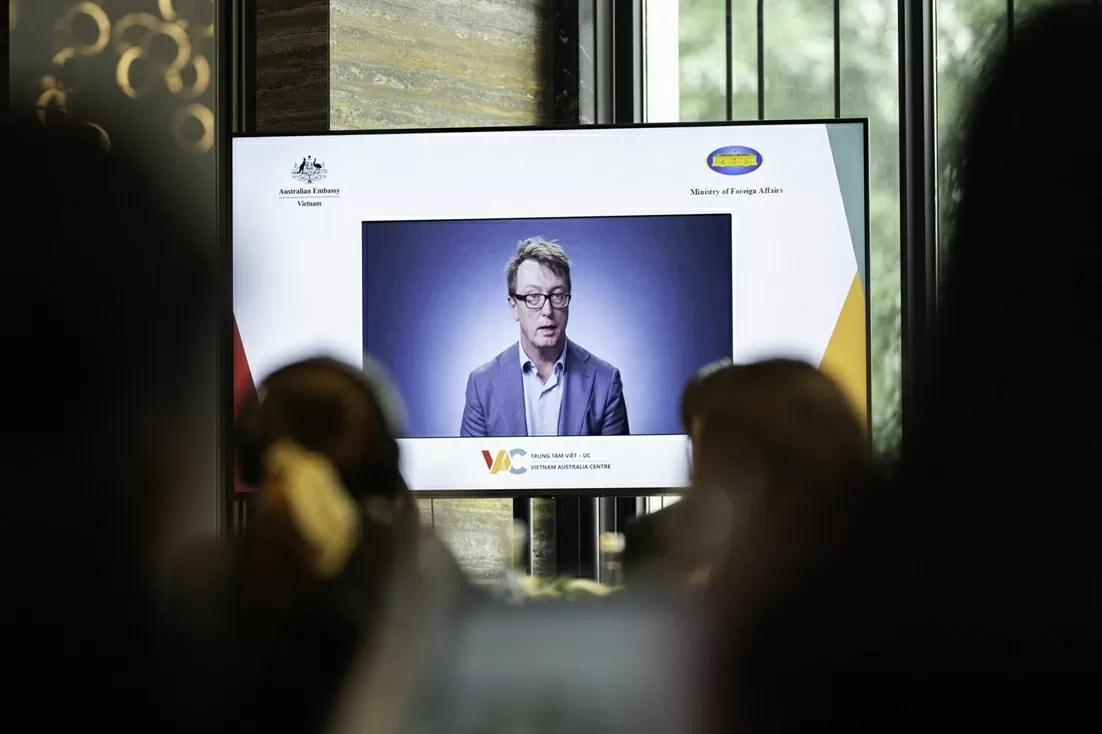 Bộ Ngoại giao phối hợp với Trung tâm Việt Nam-Australia tổ chức Khóa bồi dưỡng kỹ năng xây dựng kiến nghị phát biểu cho lãnh đạo cấp cao Bộ Ngoại giao phối hợp với Trung tâm Việt Nam-Australia tổ chức Khóa bồi dưỡng kỹ năng xây dựng kiến nghị phát biểu cho lãnh đạo cấp cao