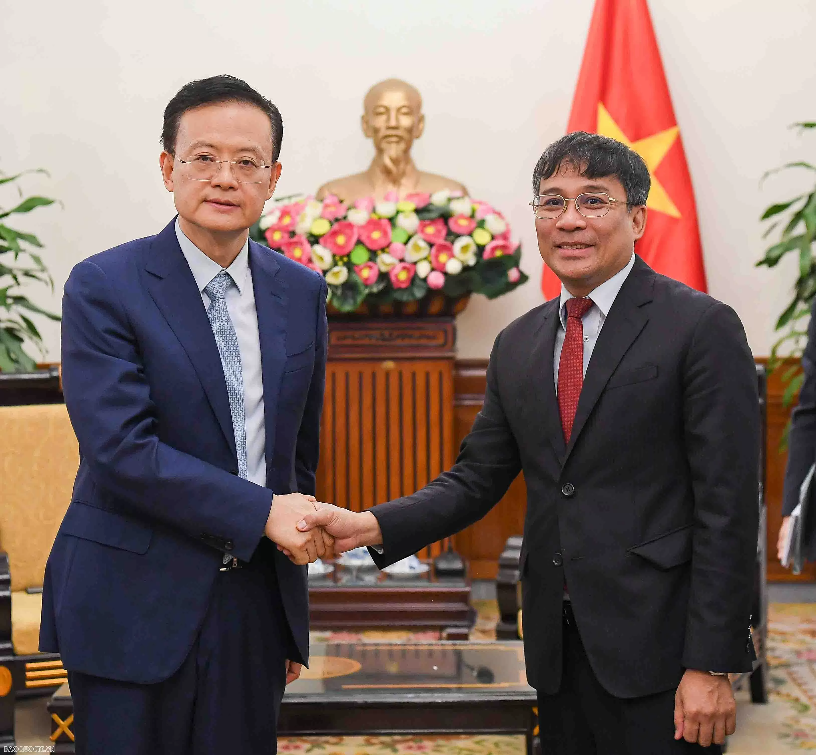 Thứ trưởng Nguyễn Minh Vũ tiếp đoàn Quảng Tây Thứ trưởng Nguyễn Minh Vũ tiếp đoàn Quảng Tây