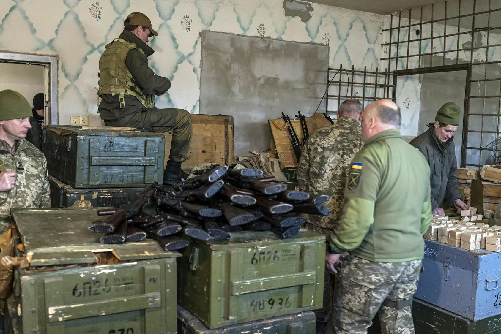 Viện trợ Ukraine: Không phải nước nào cũng sẵn lòng mua vũ khí Mỹ cho Kiev, Tổng thống Zelensky phàn nàn về Washington? Viện trợ Ukraine: Không phải nước nào cũng sẵn lòng mua vũ khí Mỹ cho Kiev, Tổng thống Zelensky phàn nàn về Washington?