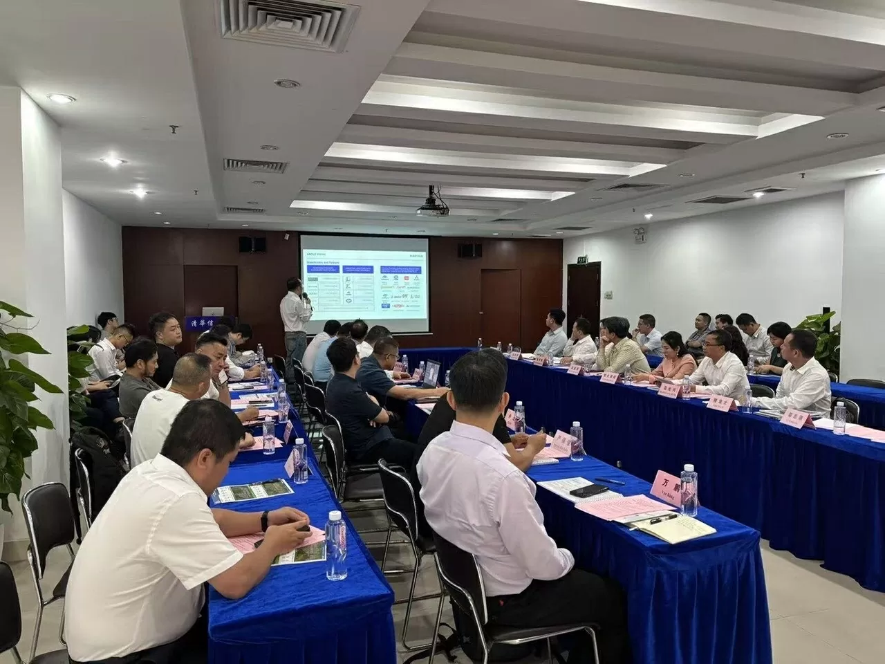 Thúc đẩy hợp tác, đầu tư trong lĩnh vực kinh tế tuần hoàn, năng lượng mới và các ngành công nghệ tương lai Việt Nam-Trung Quốc