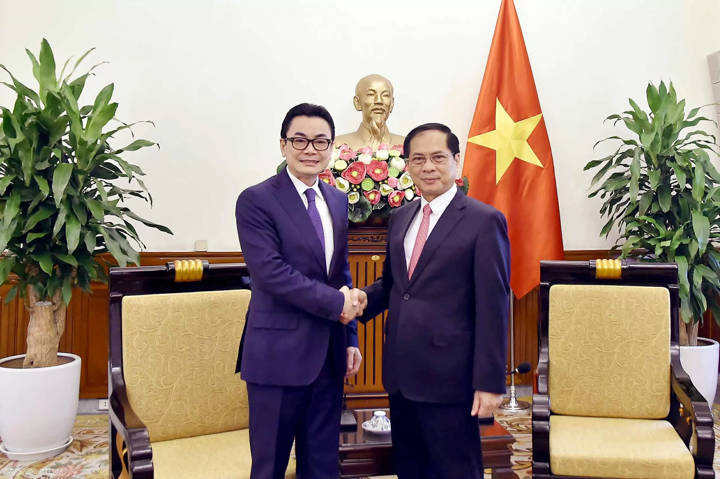 Phó Thủ tướng, Bộ trưởng Bùi Thanh Sơn tiếp Quốc vụ khanh Bộ Ngoại giao và Hợp tác quốc tế Campuchia