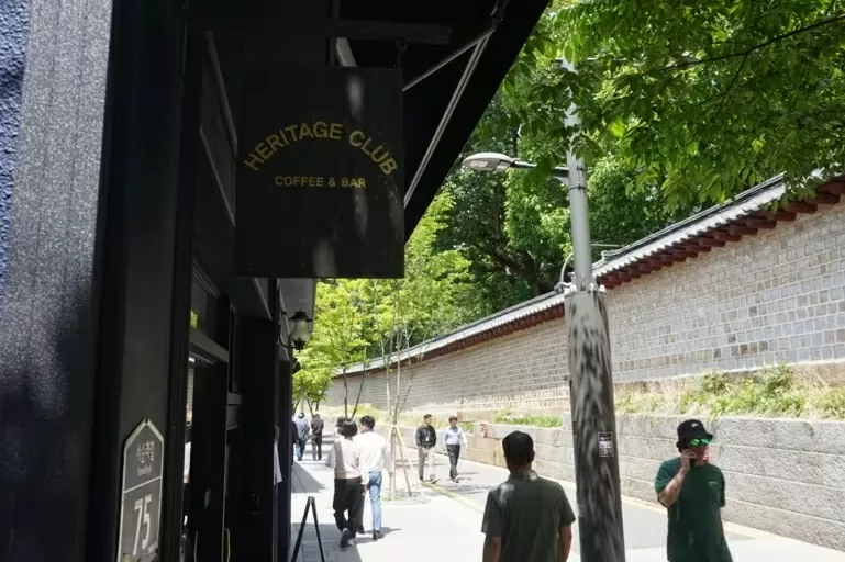 Du lịch Hàn Quốc: 4 quán cà phê bạn không nên bỏ lỡ khi đến Seoul Du lịch Hàn Quốc: 4 quán cà phê bạn không nên bỏ lỡ khi đến Seoul