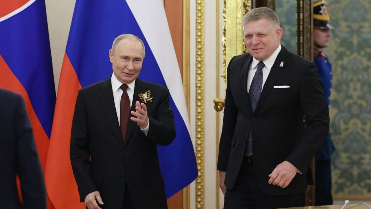 slovakia quay ngoat vao phut chot eu bat den xanh goi trung phat thu 18 voi nga siet chat moi con duong