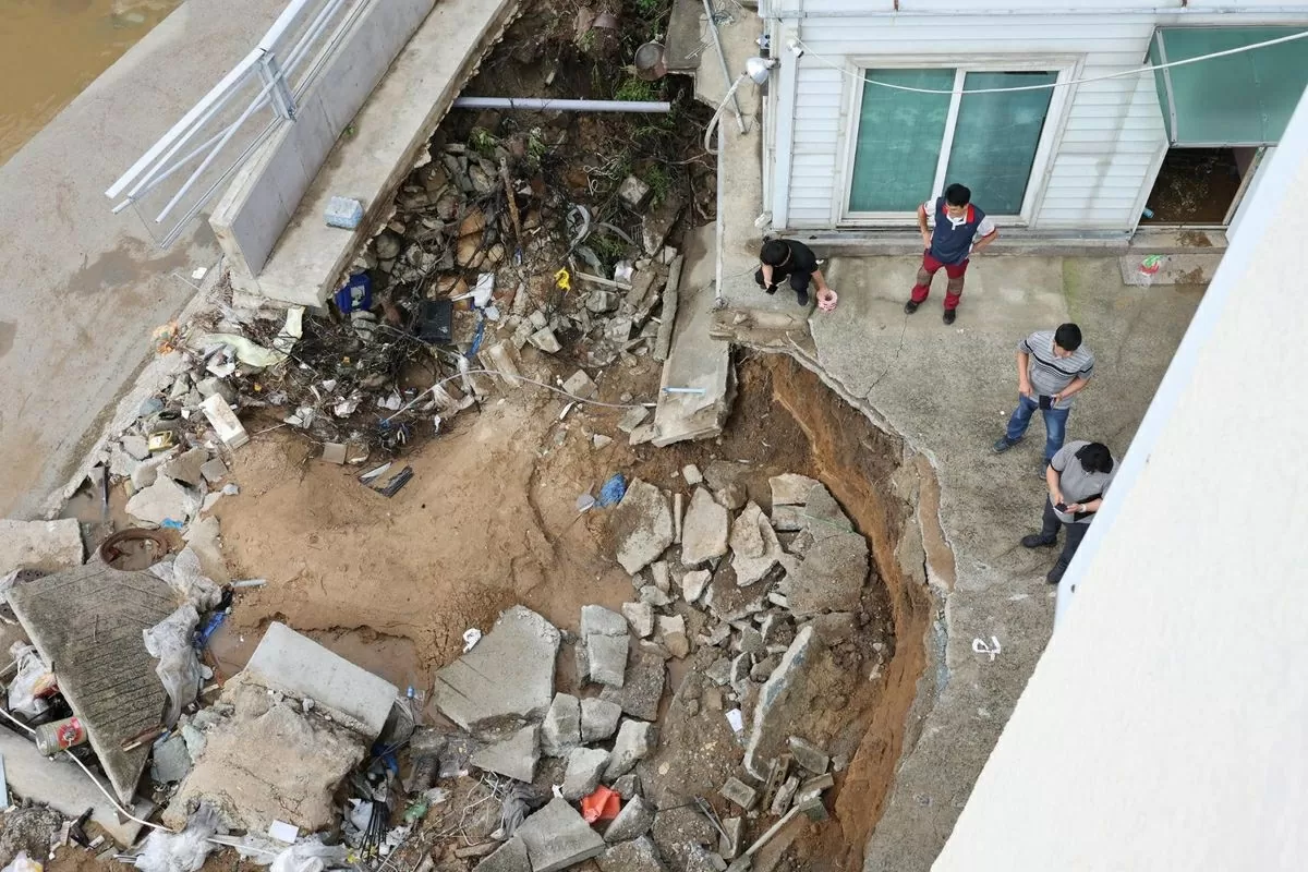 Mưa lớn gây thiệt hại nghiêm trọng tại Hàn Quốc