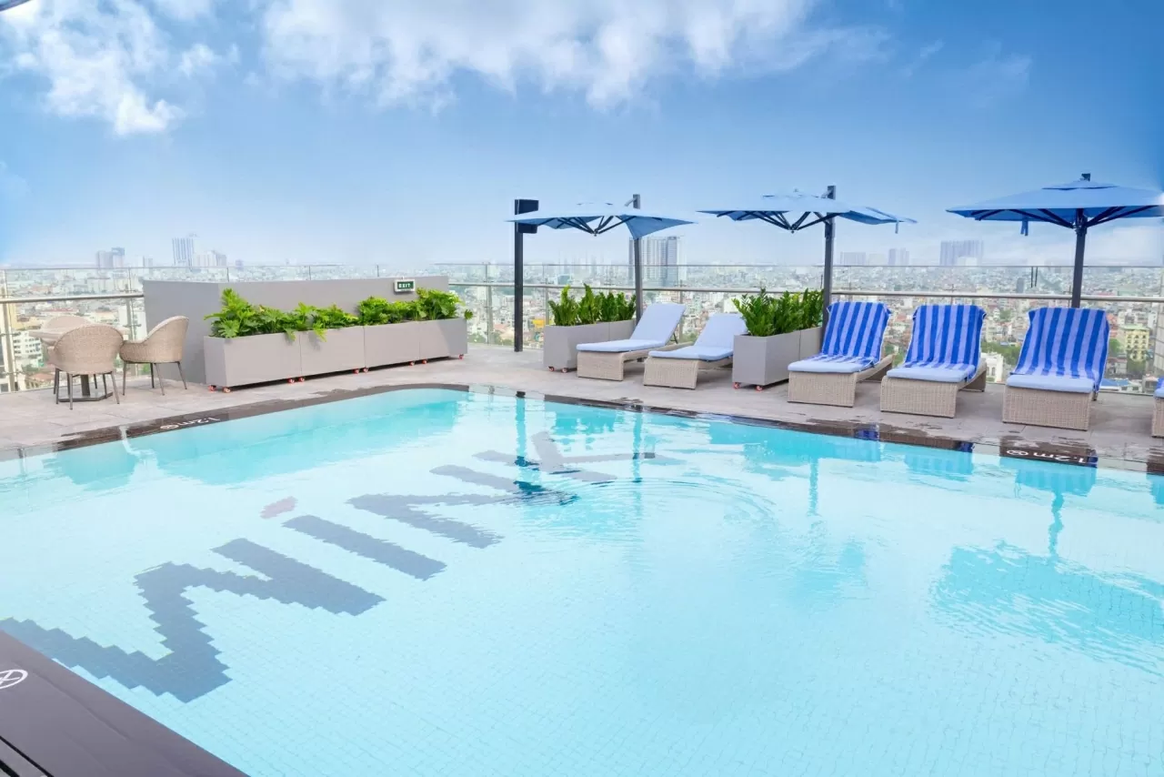 Bể bơi ở Khách sạn Wink Hải Phòng. (Nguồn: Wink)