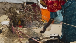 Khoảng 1 tỷ người dân châu Phi sử dụng nhiên liệu ô nhiễm để nấu ăn