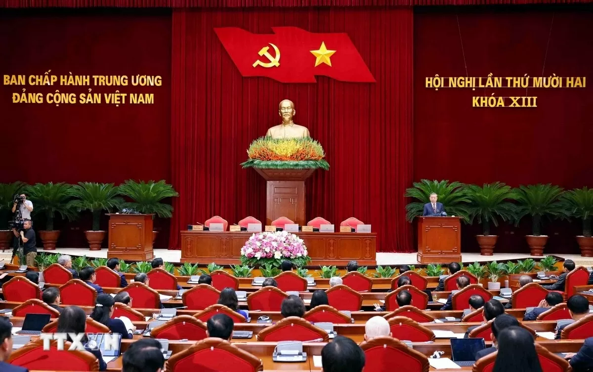 Hội nghị lần thứ 12 Ban Chấp hành Trung ương Đảng khóa XIII. (Ảnh: Phạm Kiên.TTXVN) Hội nghị lần thứ 12 Ban Chấp hành Trung ương Đảng khóa XIII. (Ảnh: Phạm Kiên.TTXVN)