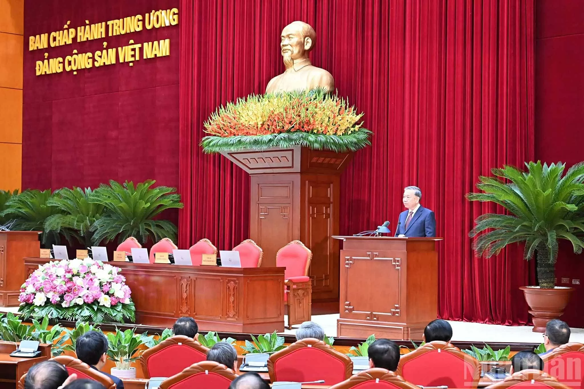 Phát biểu của Tổng Bí thư Tô Lâm tại phiên bế mạc Hội nghị lần thứ 12 Ban Chấp hành Trung ương Đảng khóa XIII Phát biểu của Tổng Bí thư Tô Lâm tại phiên bế mạc Hội nghị lần thứ 12 Ban Chấp hành Trung ương Đảng khóa XIII