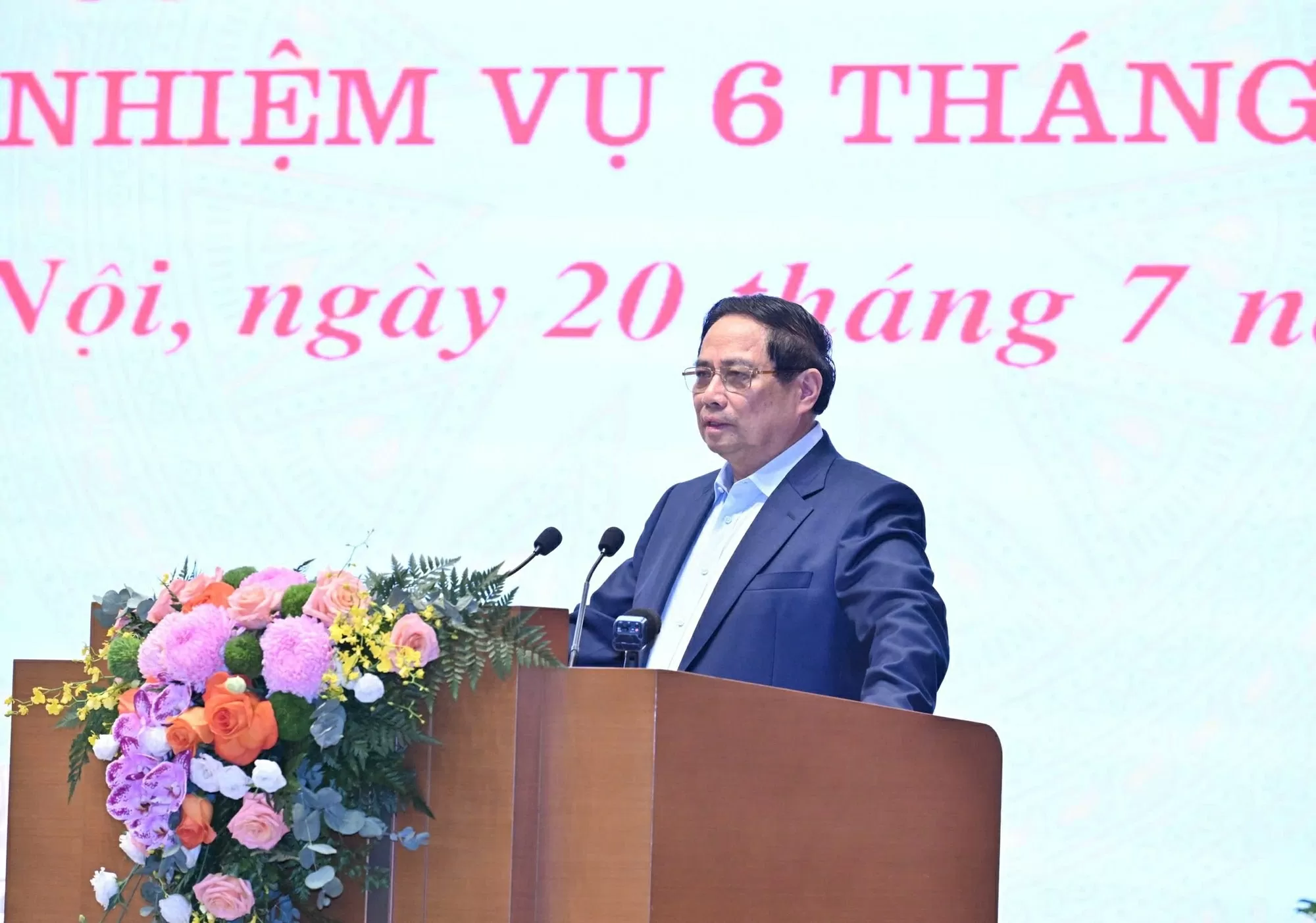 Thủ tướng Chính phủ Phạm Minh Chính, Trưởng Ban Chỉ đạo của Chính phủ về phát triển khoa học công nghệ, đổi mới sáng tạo, chuyển đổi số và Đề án 06, đã chủ trì phiên họp lần thứ 3 sơ kết công tác 6 tháng đầu năm, triển khai nhiệm vụ 6 tháng cuối năm - Ảnh:VGP/Nhật Bắc