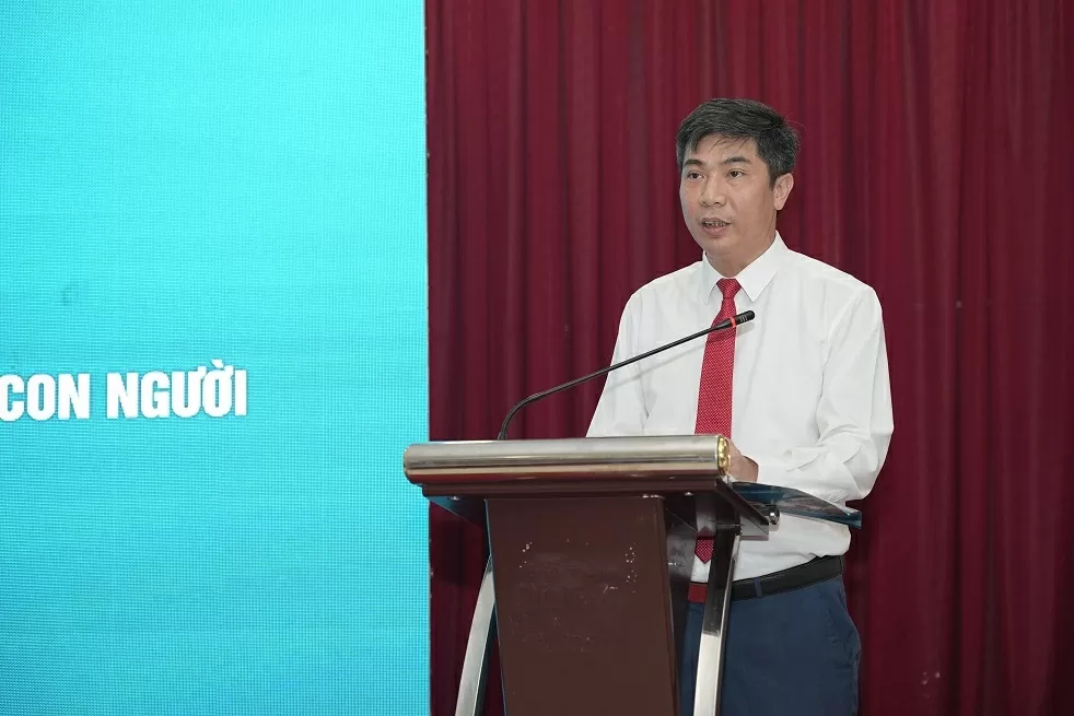 Nâng cao vai trò và đóng góp của phụ nữ trong giáo dục và thúc đẩy quyền con người Nâng cao vai trò và đóng góp của phụ nữ trong giáo dục và thúc đẩy quyền con người