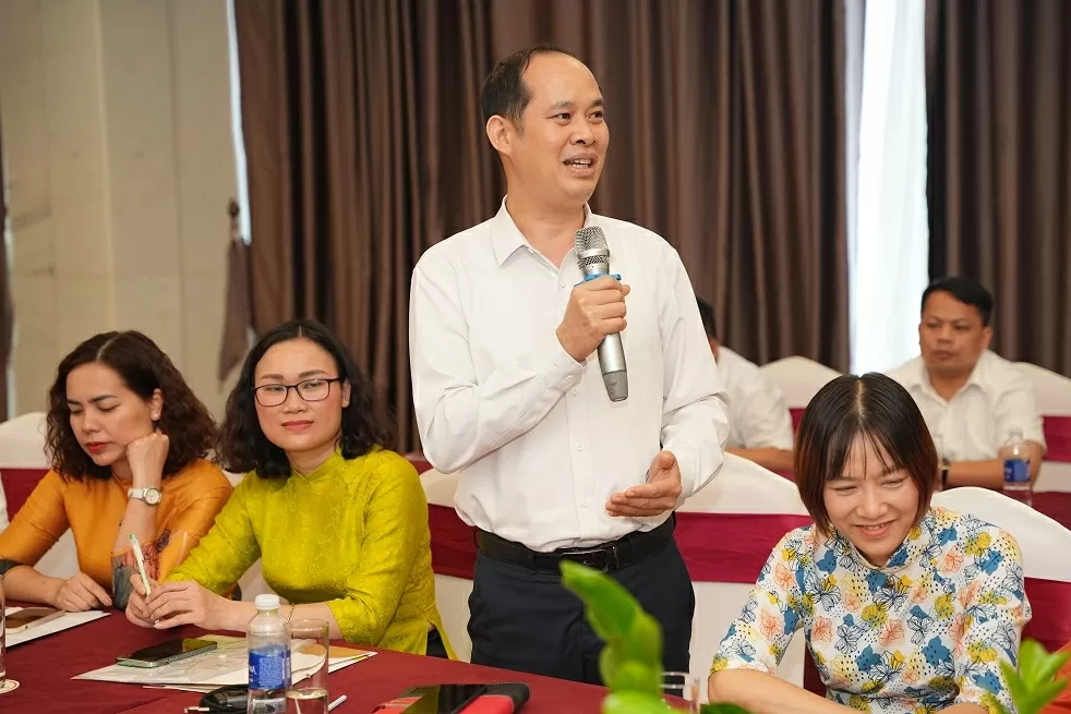 Nâng cao vai trò và đóng góp của phụ nữ trong giáo dục và thúc đẩy quyền con người Nâng cao vai trò và đóng góp của phụ nữ trong giáo dục và thúc đẩy quyền con người