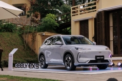 Cận cảnh xe điện Geely EX5 ra mắt tại Việt Nam, giá từ 839 triệu đồng