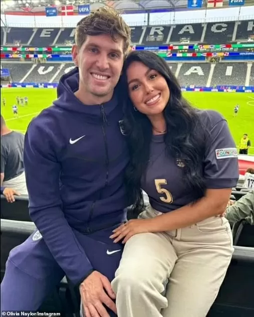 Sao Man City John Stones bí mật tổ chức lễ cưới kéo dài 4 ngày Sao Man City John Stones bí mật tổ chức lễ cưới kéo dài 4 ngày