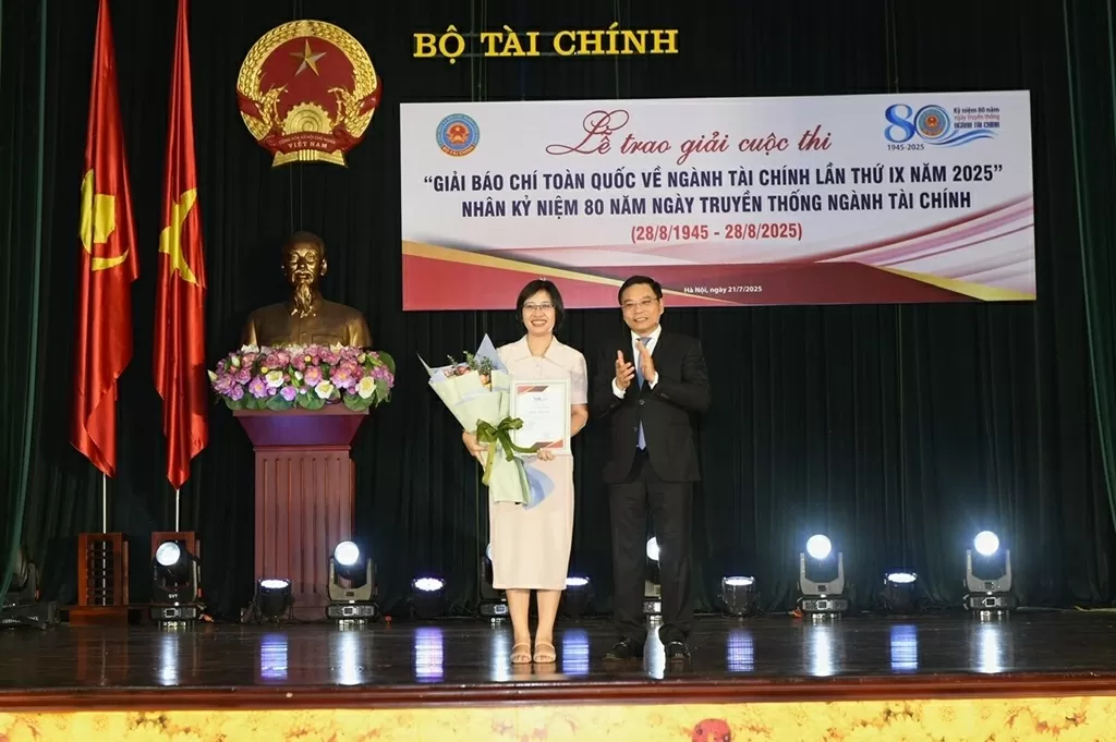 Báo Thế giới và Việt Nam đoạt giải C cuộc thi báo chí toàn quốc về ngành Tài chính