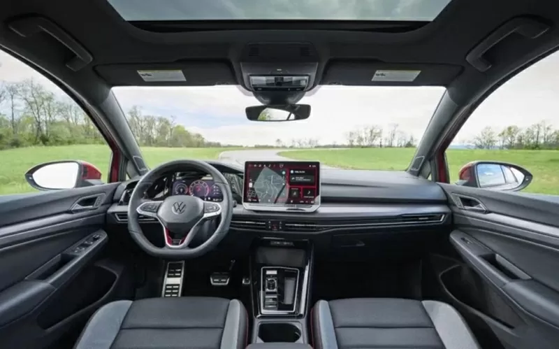 Nội thất của Volkswagen Golf được đánh giá là hiện đại nhất trong danh mục sản phẩm của hãng tại Việt Nam