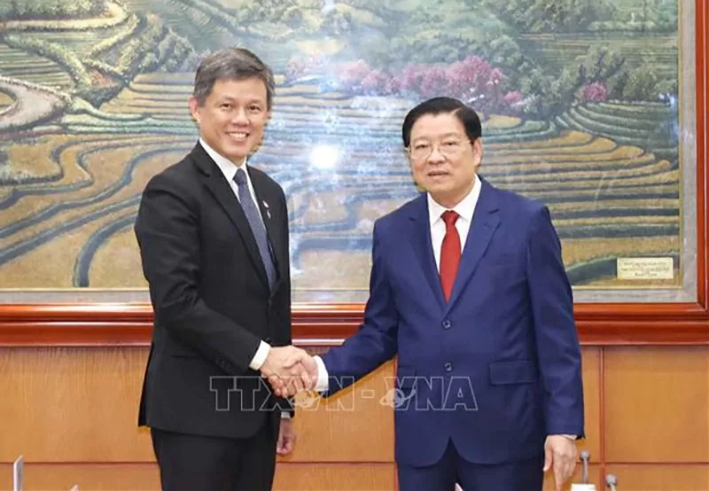 Trưởng ban Nội chính Trung ương hội đàm với Phó Tổng thư ký Đảng Hành động nhân dân Singapore