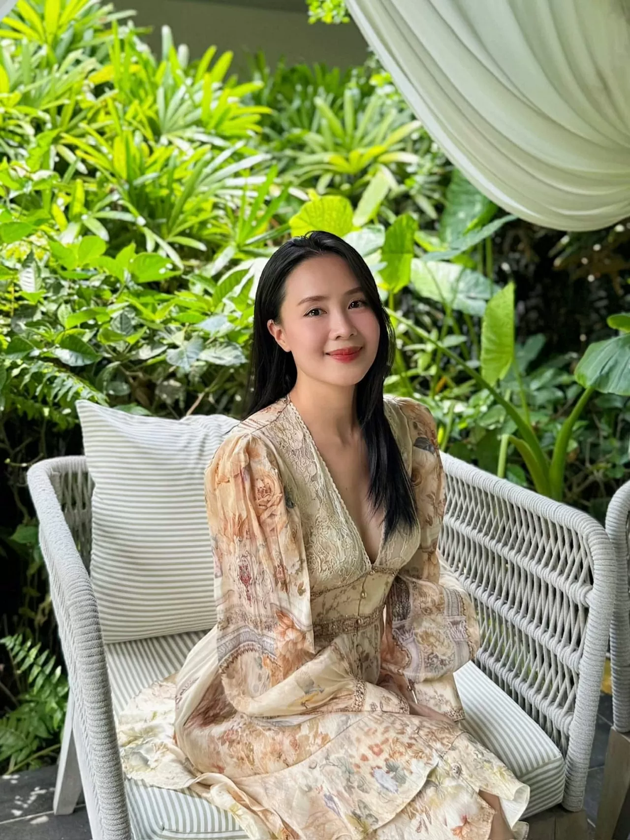 Diễn viên Hồng Diễm