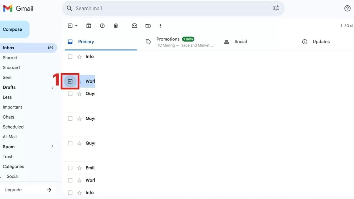 Tại hộp thư đến hoặc thư mục bất kỳ. Tại hộp thư đến hoặc thư mục bất kỳ.